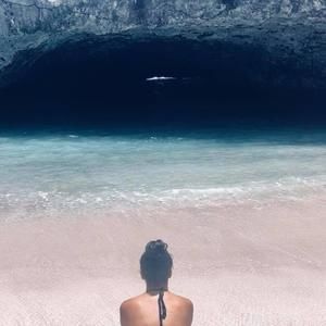 Meet your Posher, Roxana